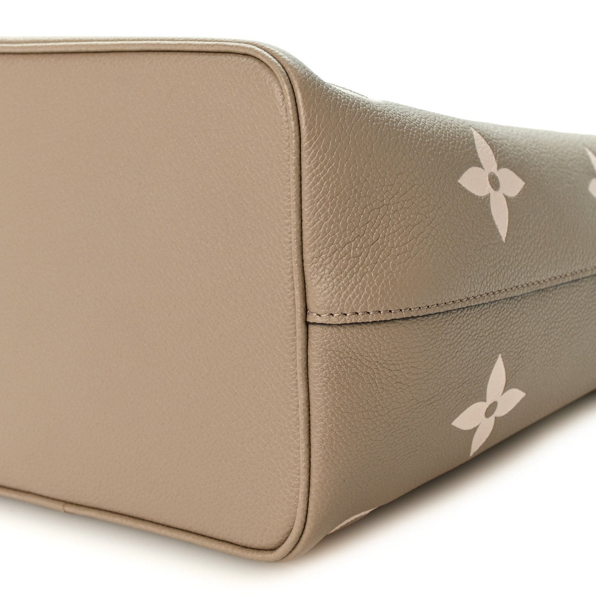 Empreinte Monogram Giant Neonoe MM Tourterelle Creme