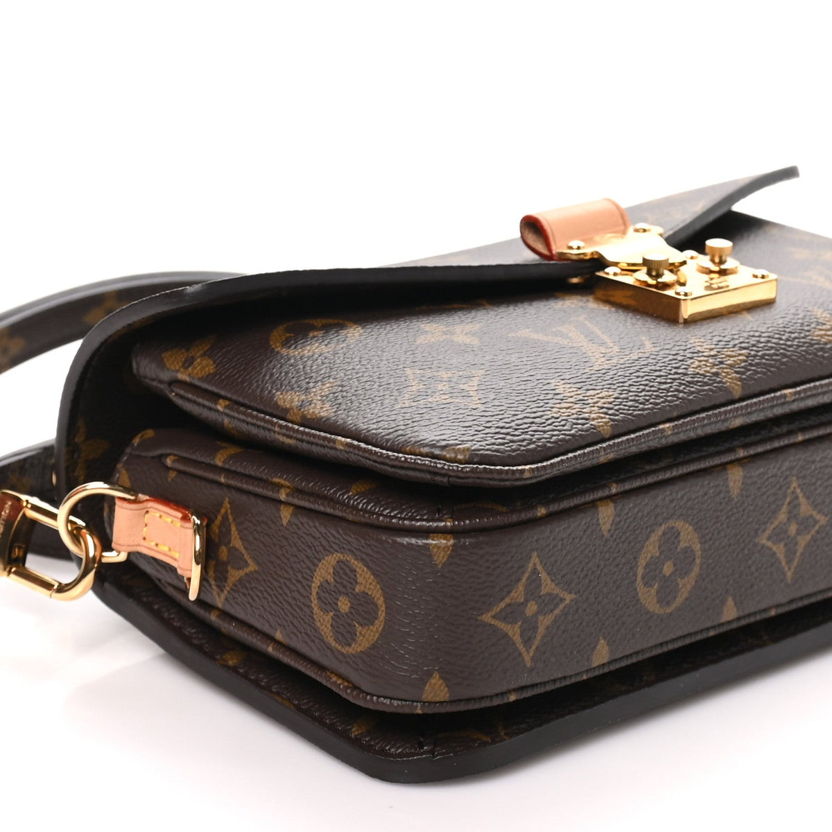 Monogram Pochette Metis East West