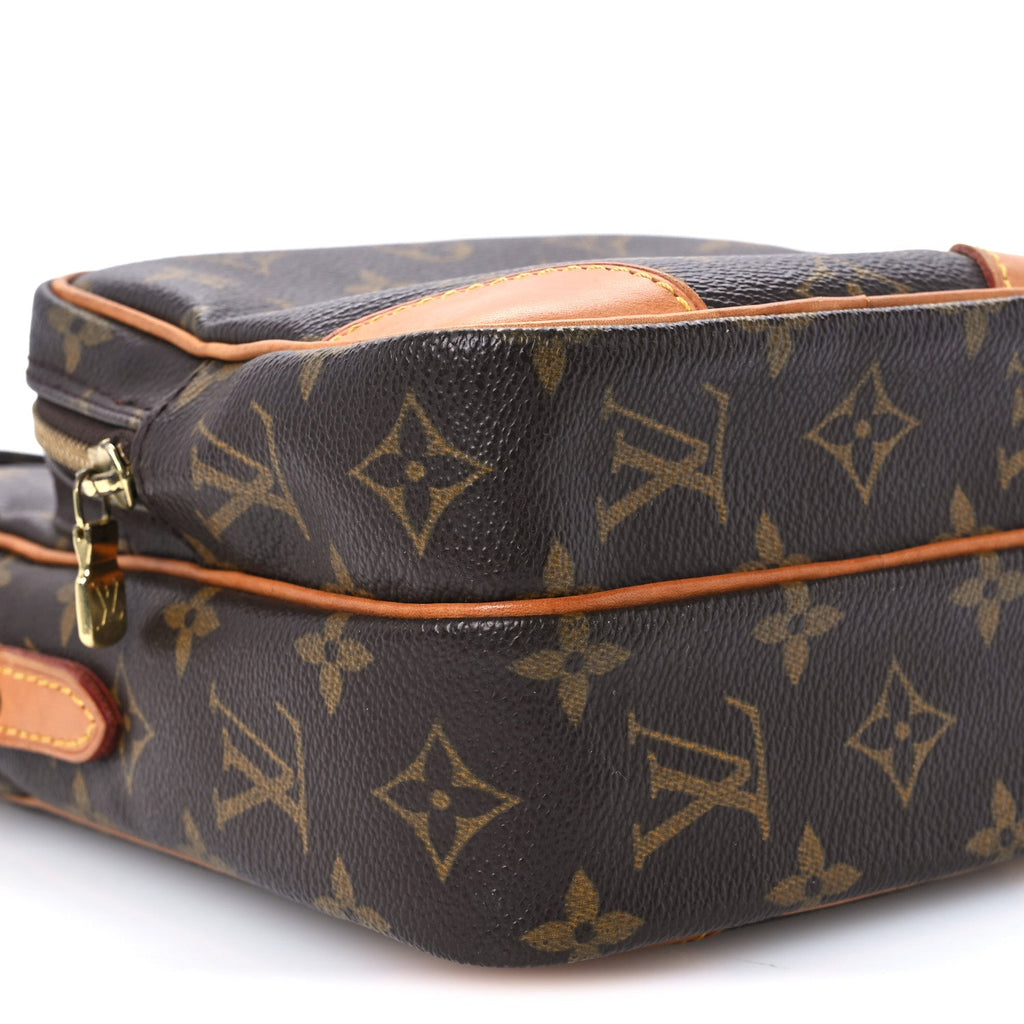 Monogram Amazone