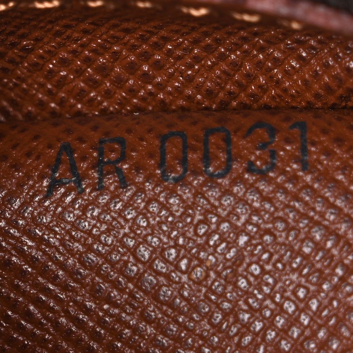 Monogram Amazone