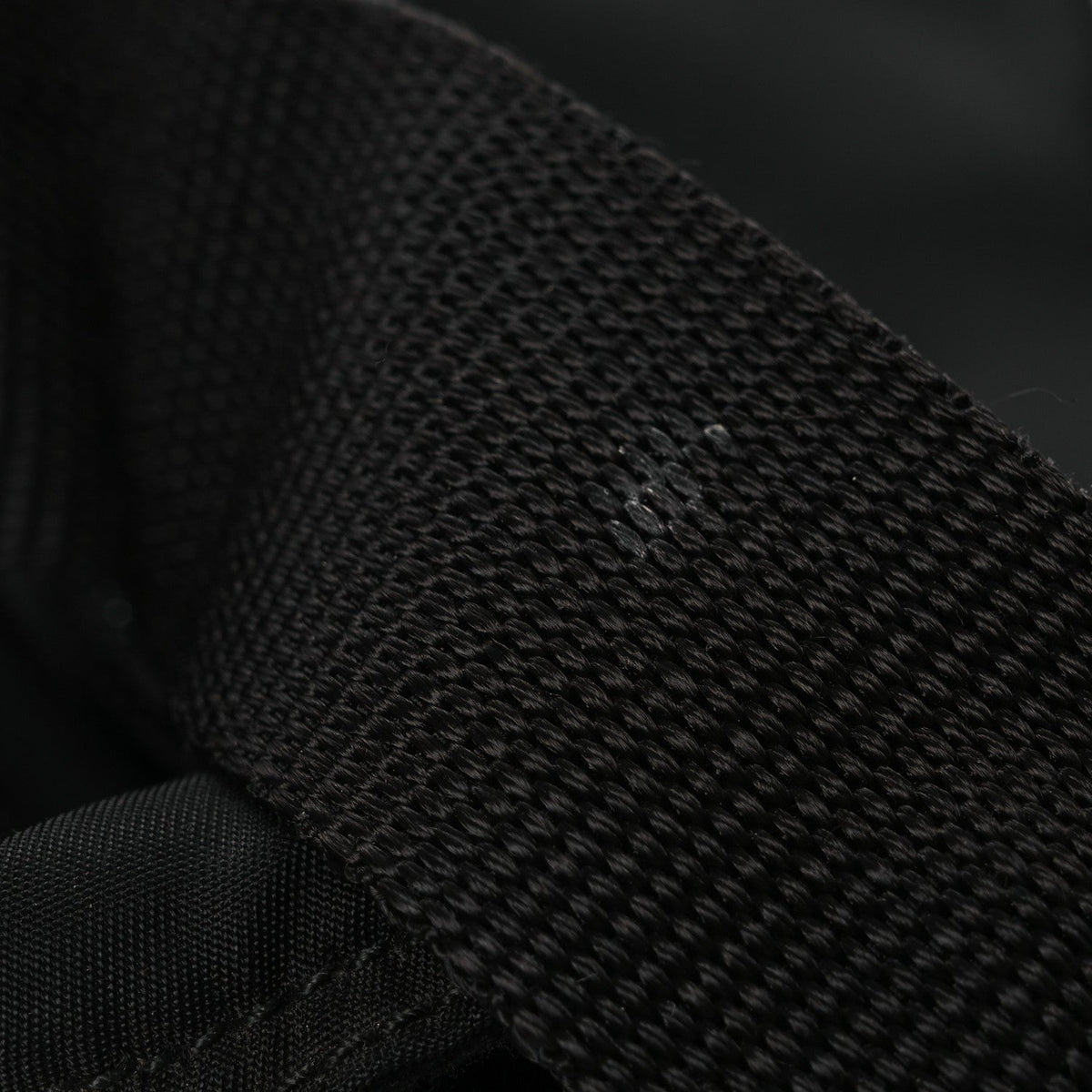 Tessuto Nylon Saffiano Small Vela Messenger Black