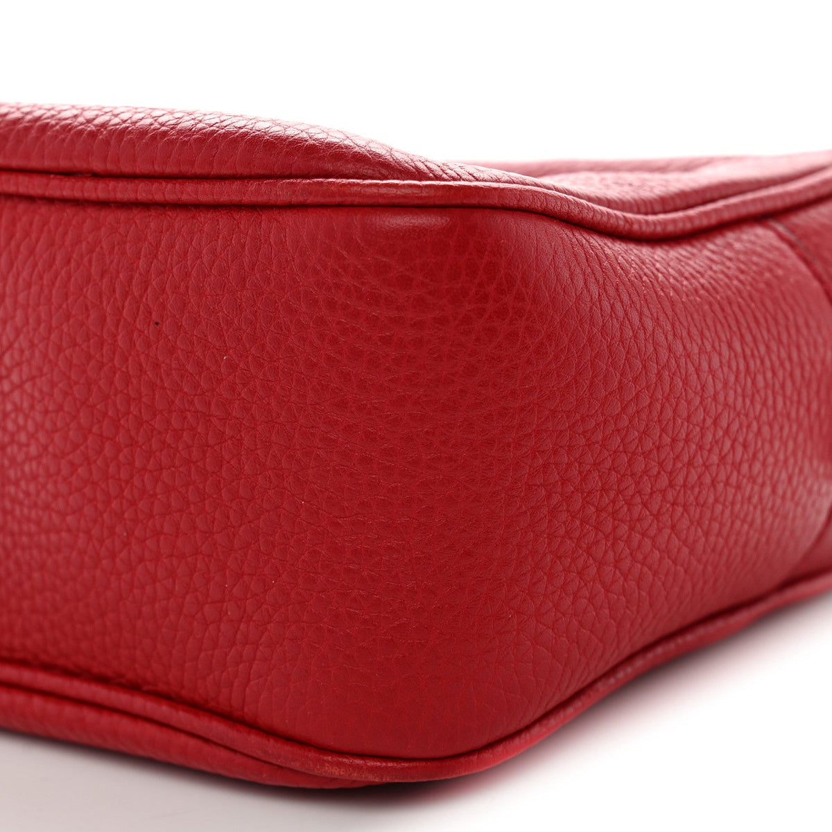 Pebbled Calfskin Small Soho Disco Bag Tabasco Red