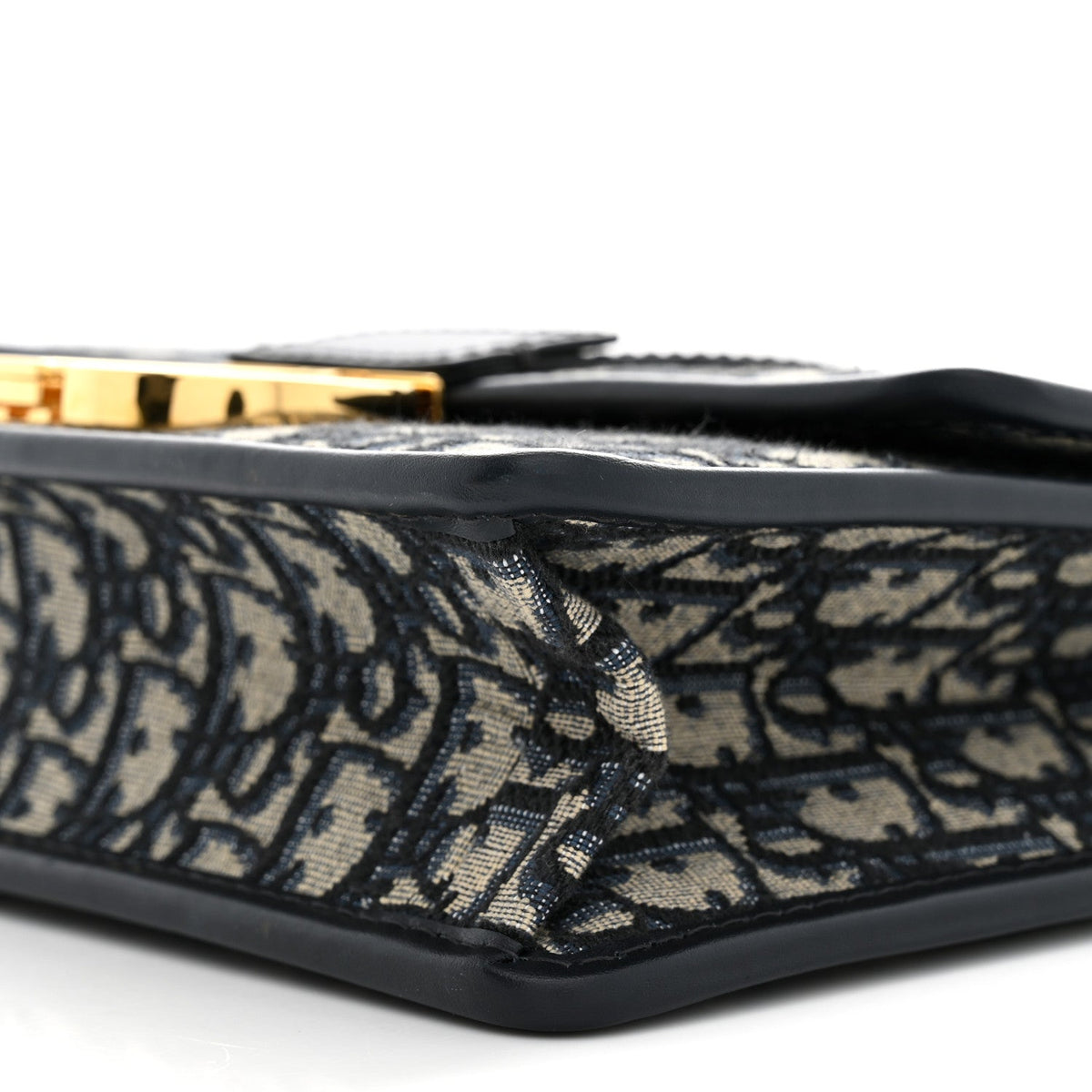 Oblique 30 Montaigne Chain Flap Bag Blue