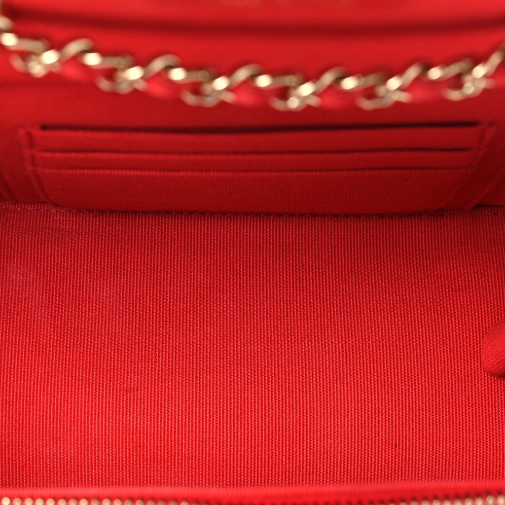Caviar Quilted Small Vanity Case With Chain Red