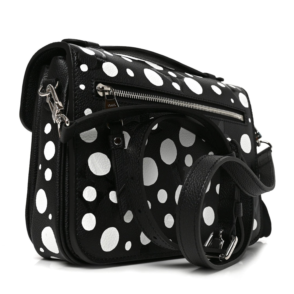 LV x YK Empreinte Monogram Giant Pochette Metis Black