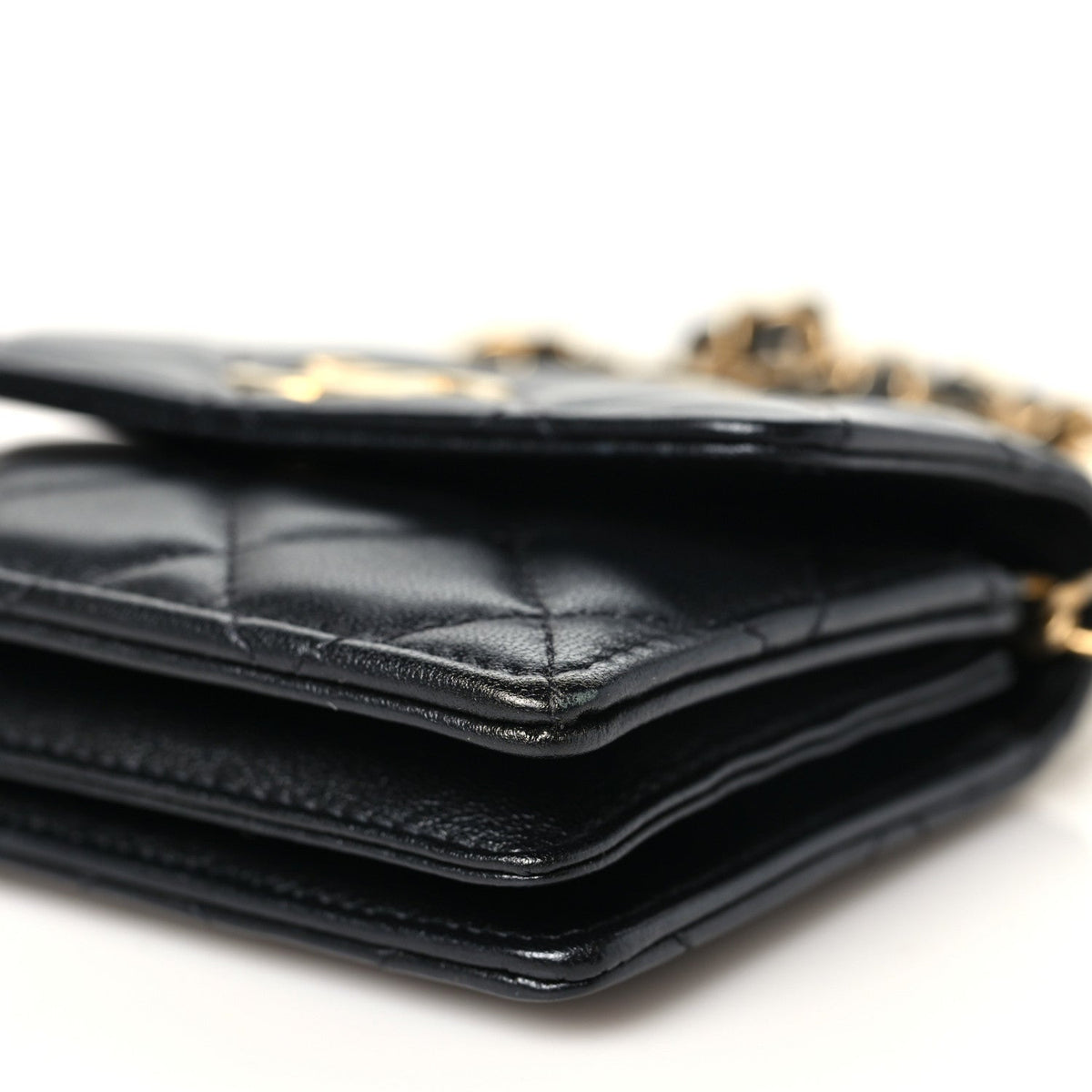 Lambskin Quilted Pearl Crown Clutch With Chain Black