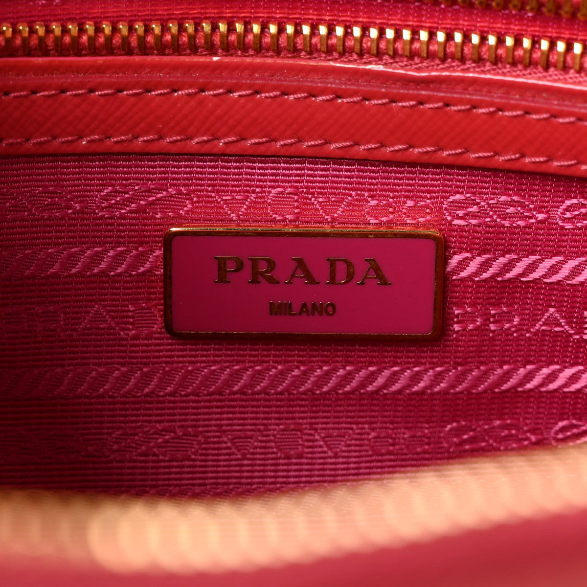 Saffiano Vernice Small Galleria Double Zip Tote Peonia