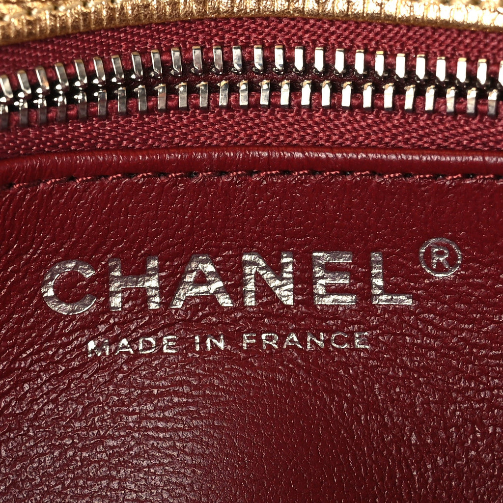 Metallic Calfskin Lizard Embossed Small East West Flap Gold