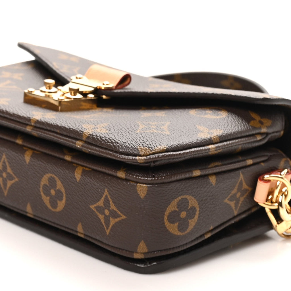 Monogram Pochette Metis East West