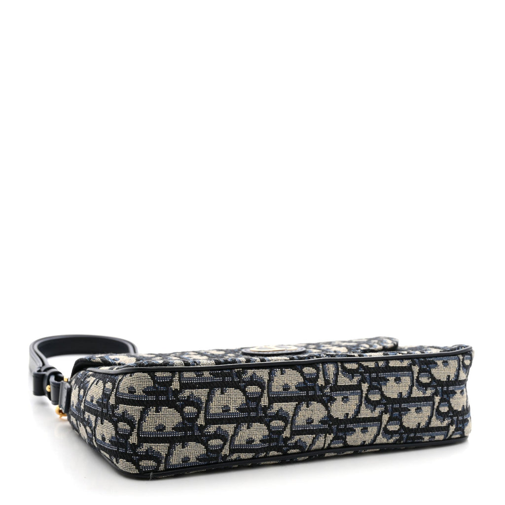 Oblique Jacquard Calfskin 30 Montaigne D-Vine Pouch With Chain Blue