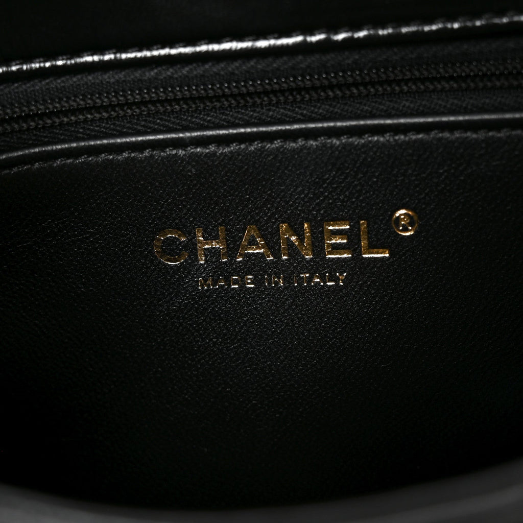 Shiny Lambskin Quilted Twisted Links Top Handle Flap Black