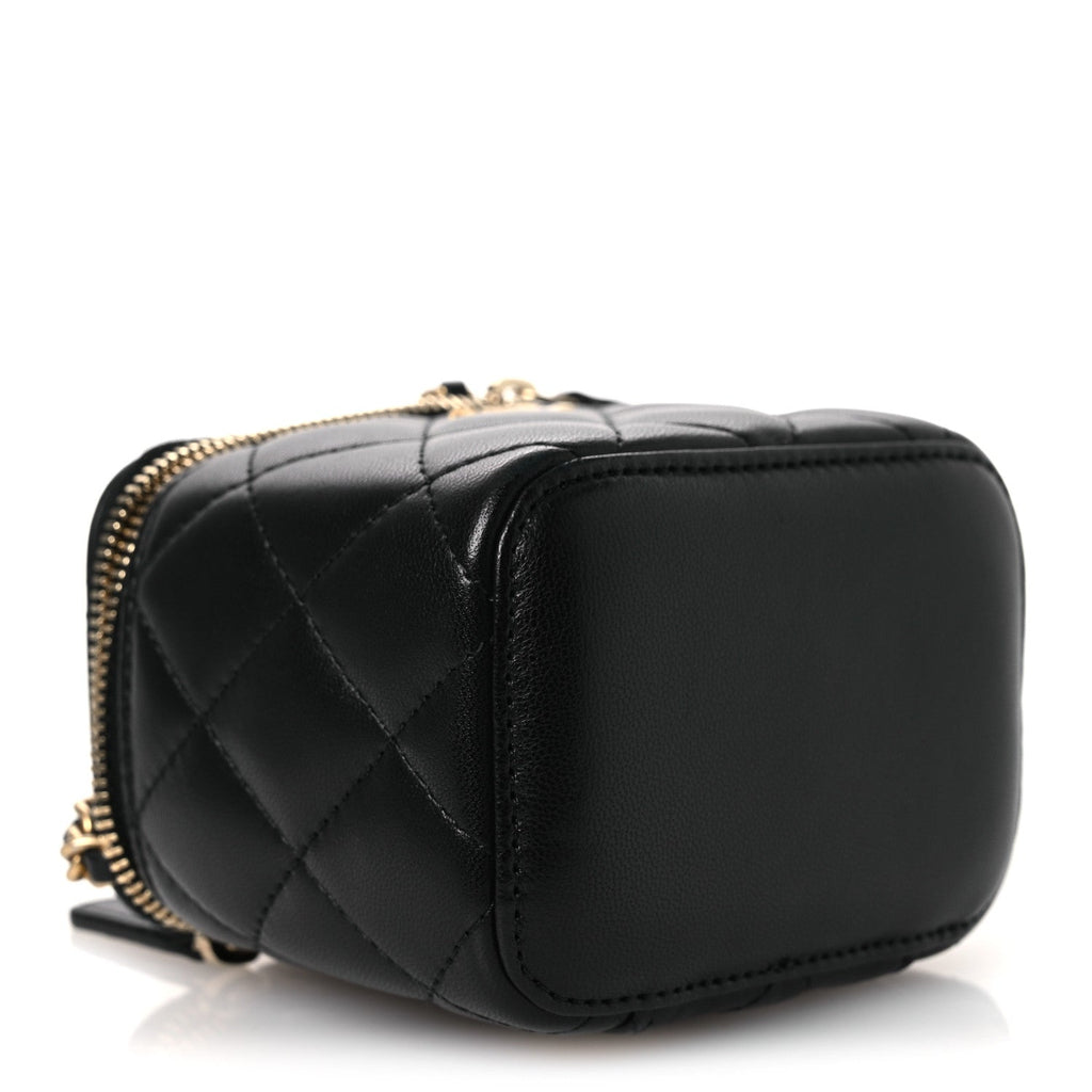 Lambskin Quilted Mini Pearl Crush Vanity Case With Chain Black
