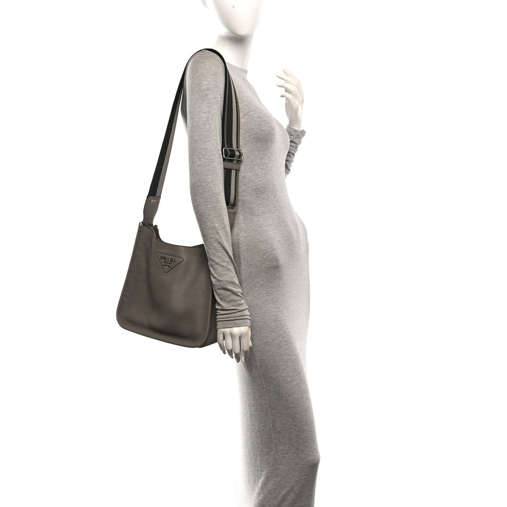 Vitello Daino Soft Hobo Messenger Bag Argilla