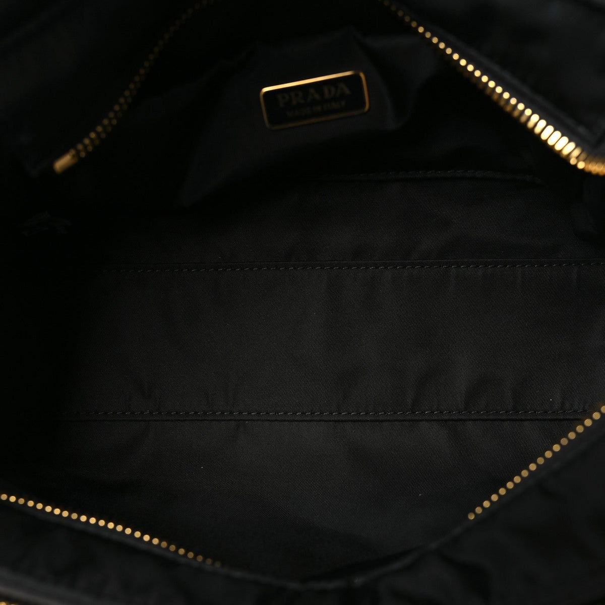 Re-Nylon Medium Explore Shoulder Bag Black