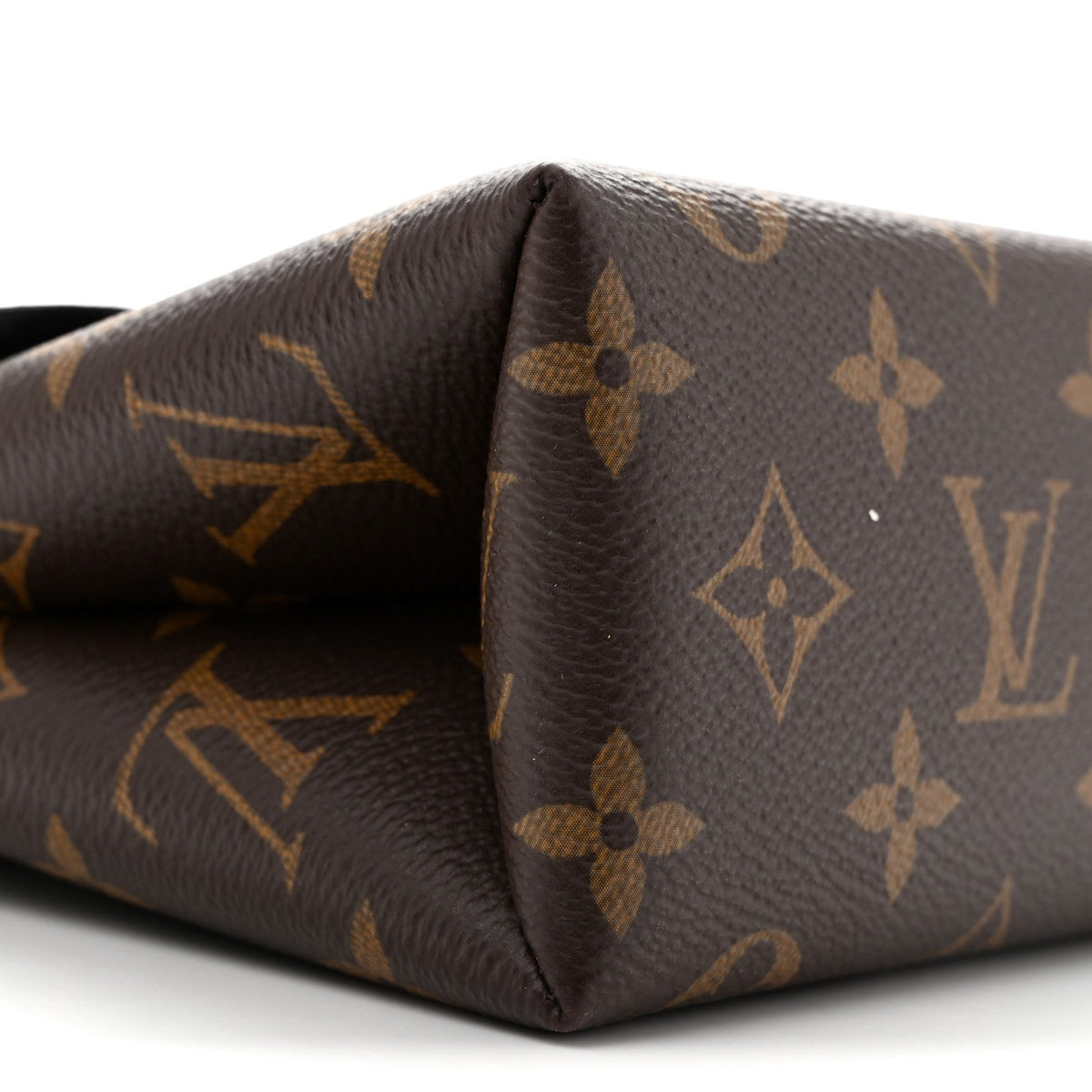 Monogram Locky BB Black