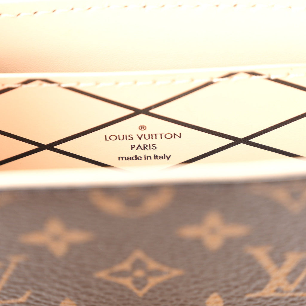 Monogram Pochette Trunk Verticale Black