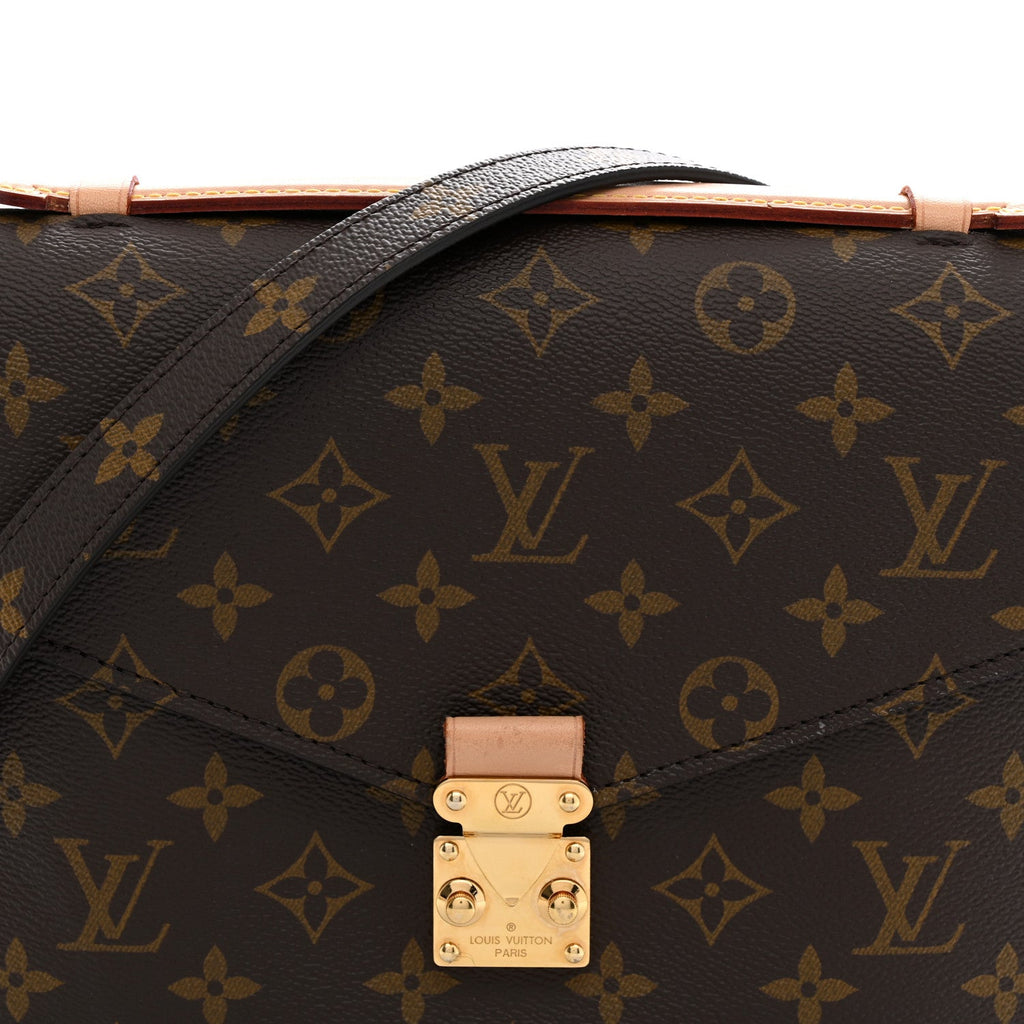 Monogram Pochette Metis