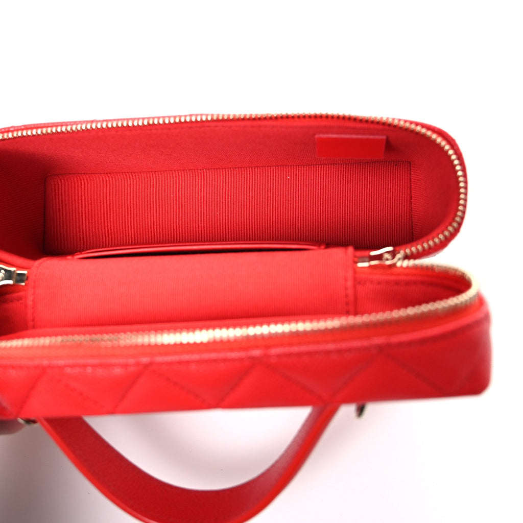 Caviar Quilted Top Handle Slim Vanity With Chain Red