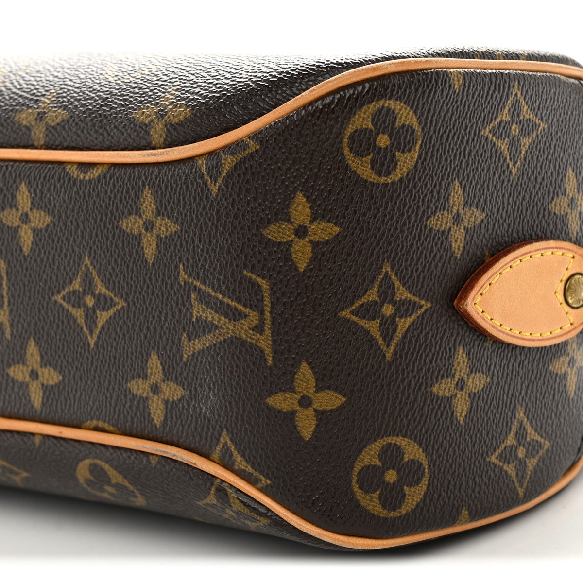 Monogram Blois