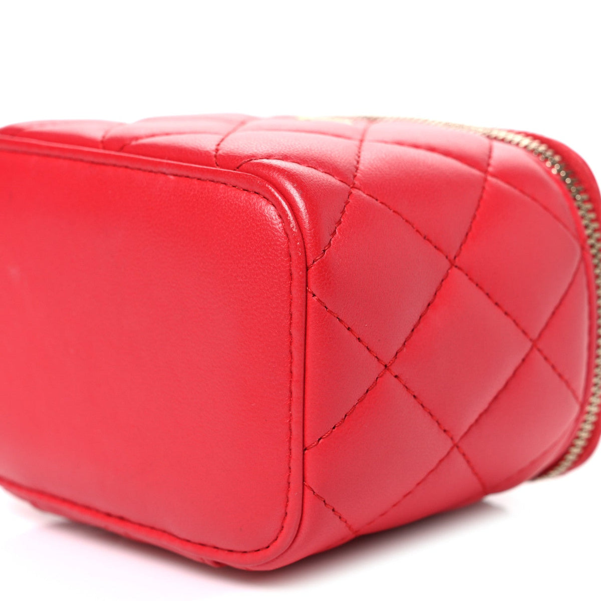 Lambskin Quilted Pearl Crush Mini Vanity Case With Chain Red