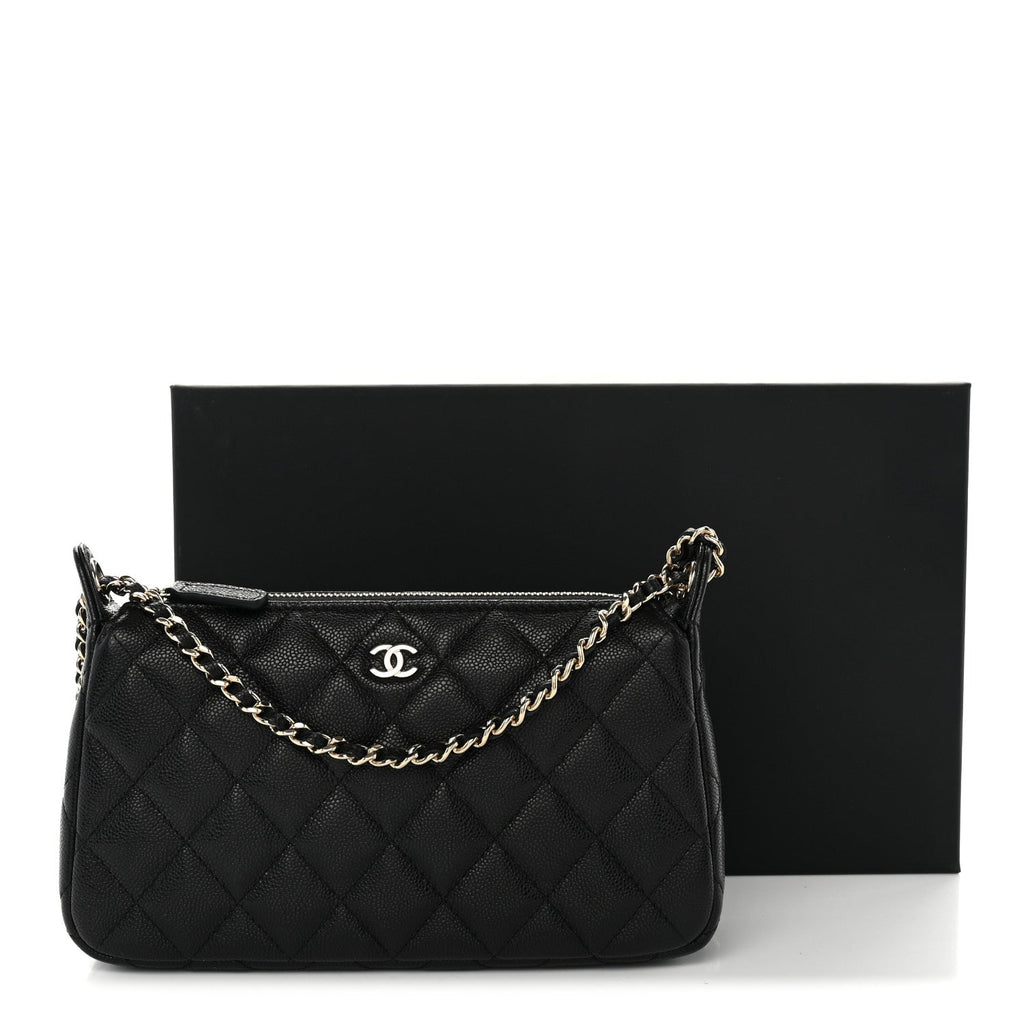 Caviar Quilted Purse With Chain Black
