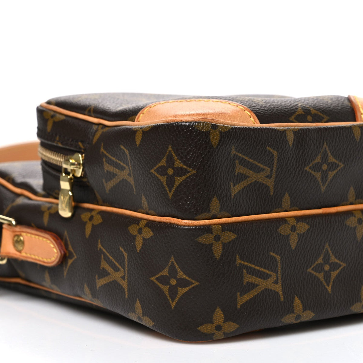 Monogram Amazone