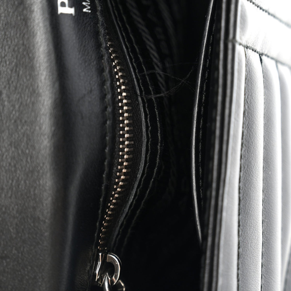 Soft Calfskin Impunture Diagramme Medium Chain Flap Shoulder Bag Black