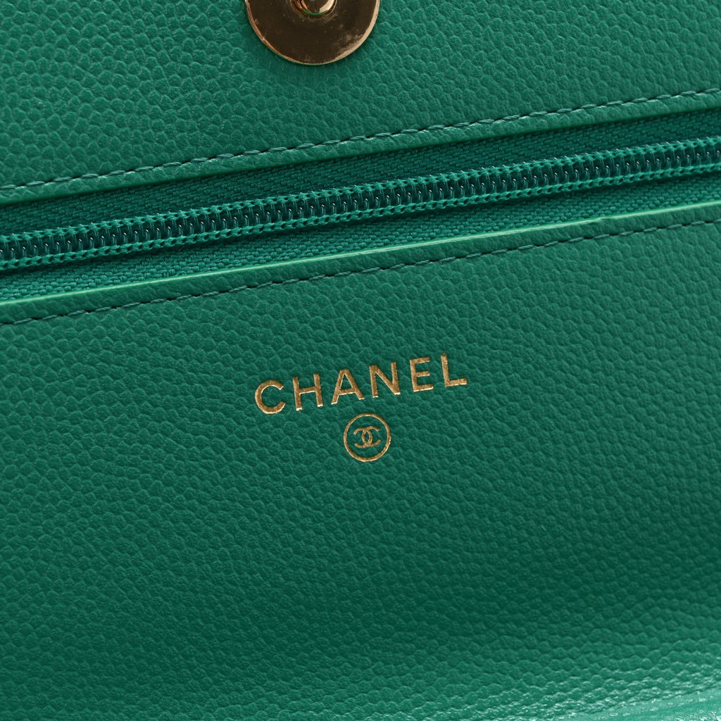 Caviar Quilted Perforated Metal CC Wallet on Chain WOC Green