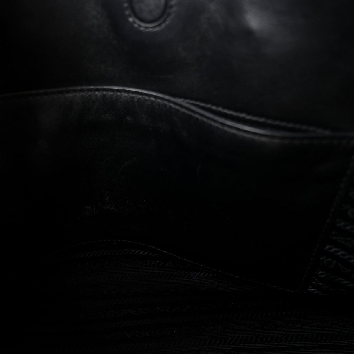 Saffiano Soft Calfskin Small Zippered Tote Black