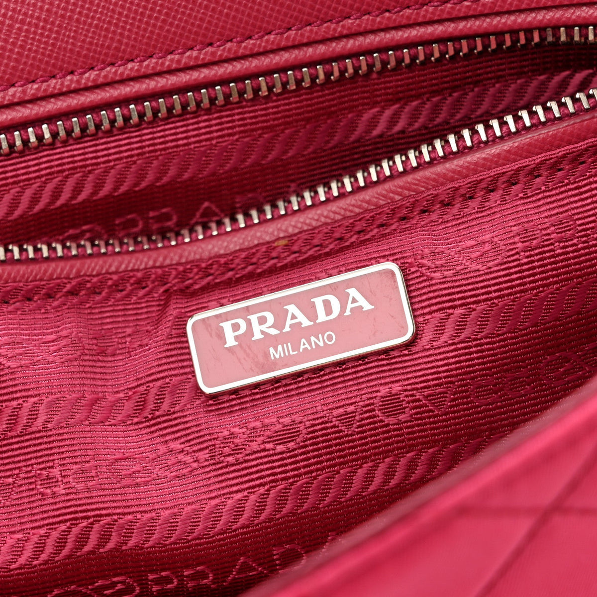Tessuto Nylon Impuntura Flap Chain Bag Ibisco