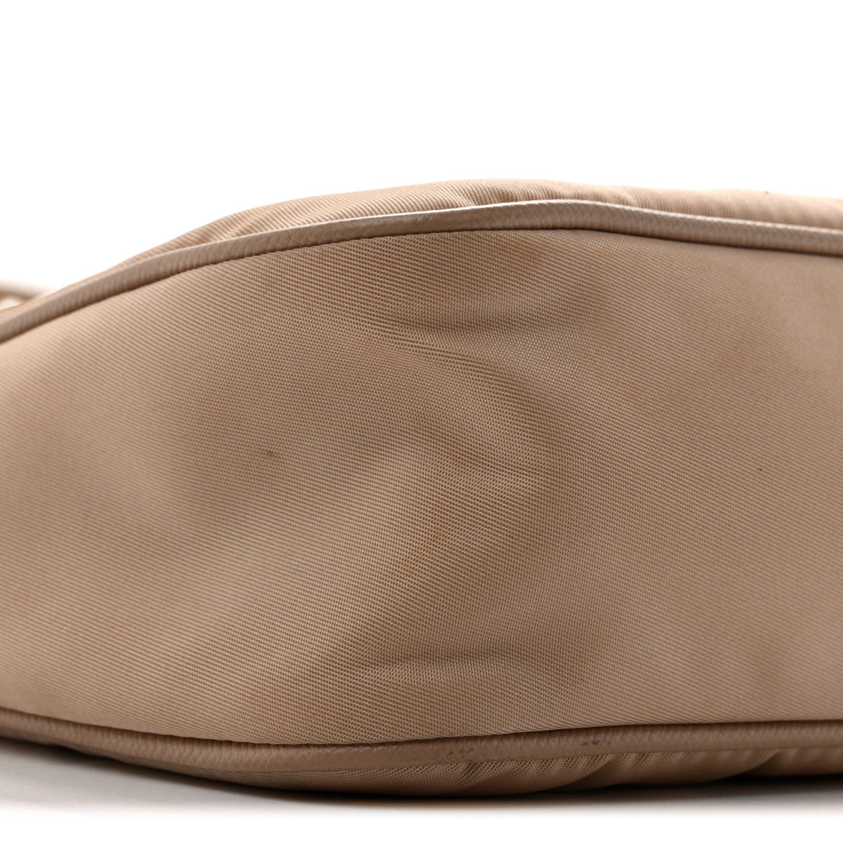 Tessuto Saffiano Re-Edition 2005 Shoulder Bag Cammeo