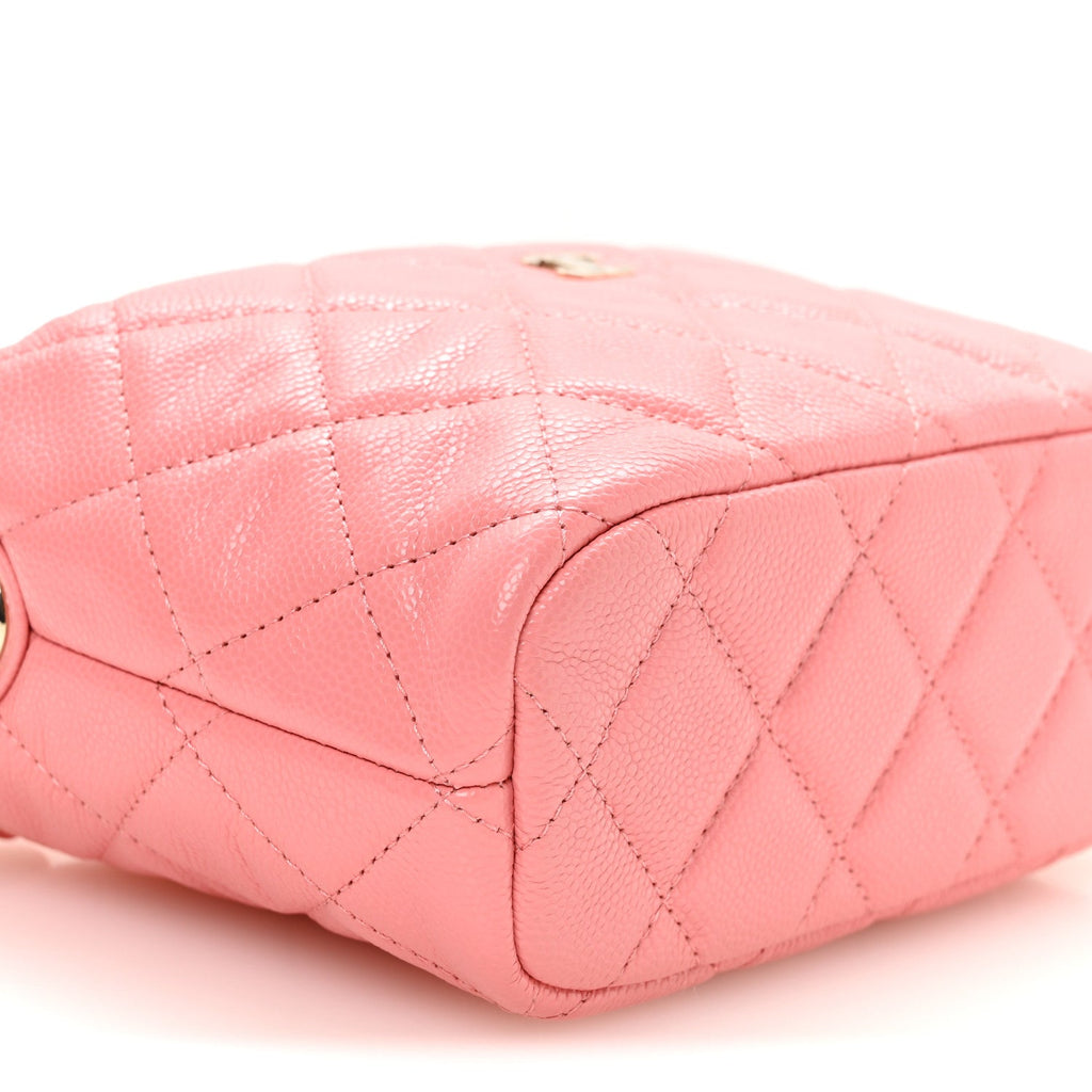 Caviar Quilted Hobo Clutch With Chain Pink