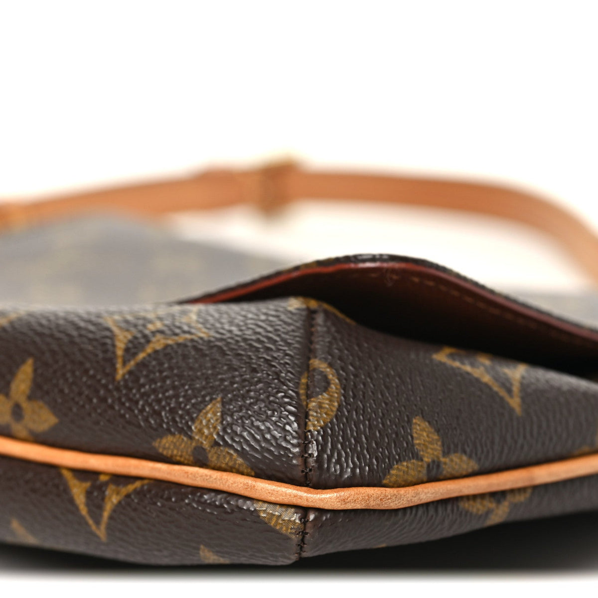 Monogram Musette Tango