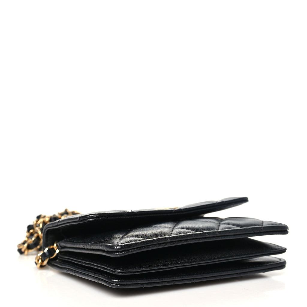 Lambskin Quilted Pearl Crown Clutch With Chain Black