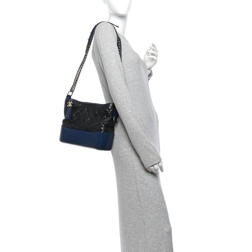 Aged Calfskin Quilted Medium Gabrielle Hobo Black Navy