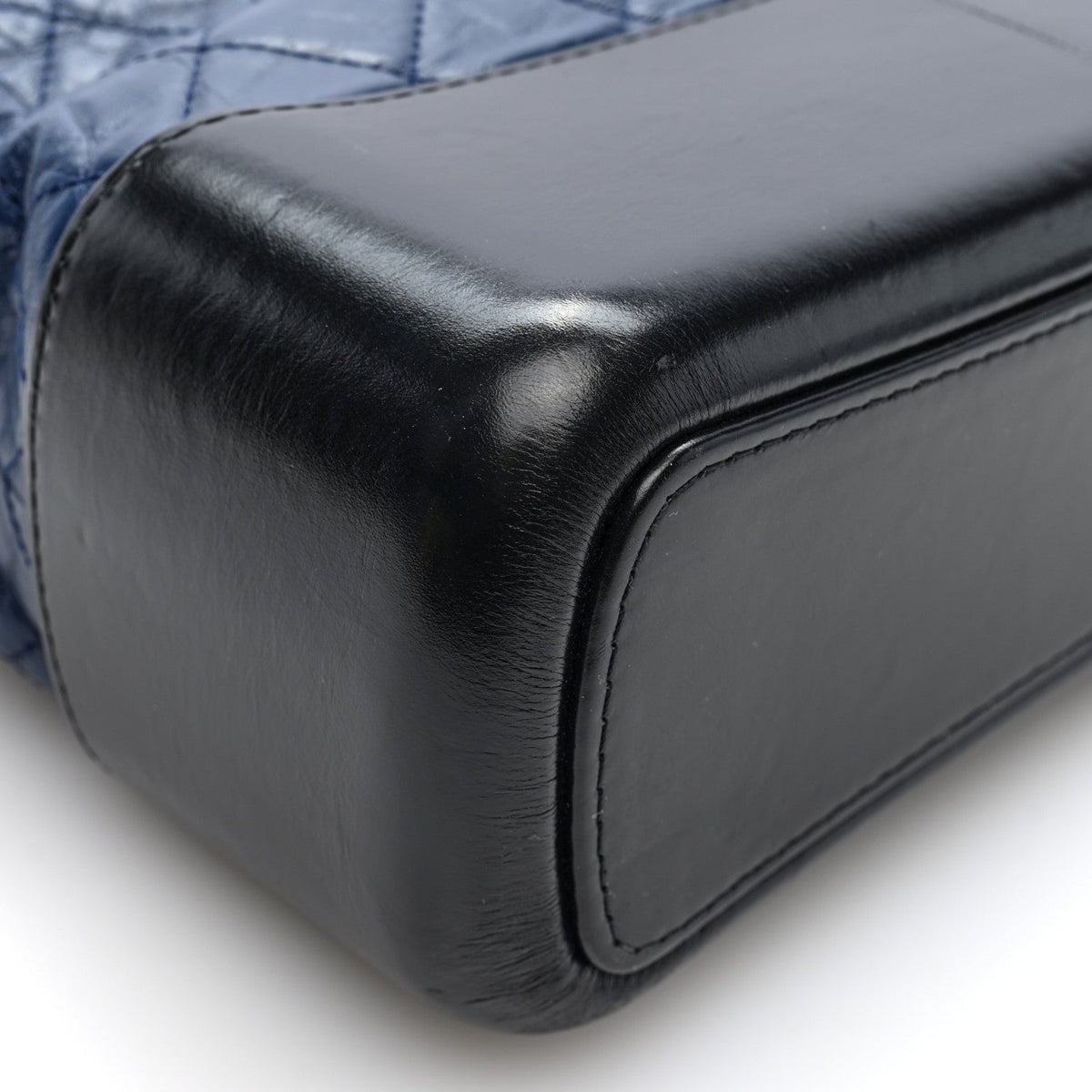 Aged Calfskin Quilted Medium Gabrielle Hobo Navy Black