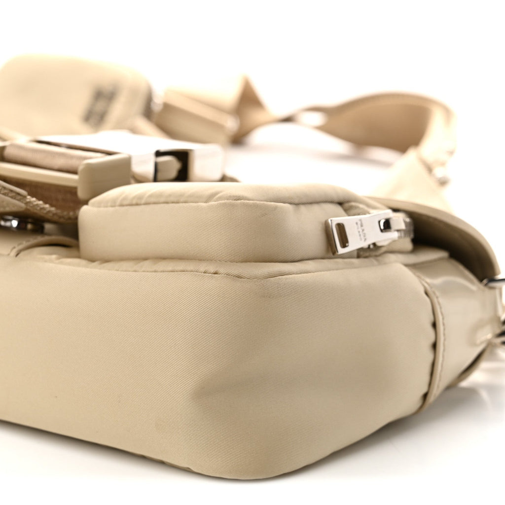 Re-Nylon Spazzolato Double Pocket Buckle Shoulder Bag Deserto