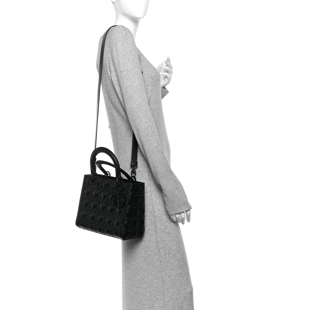 Calfskin Cannage Diamond Cannage Medium Lady Dior Black