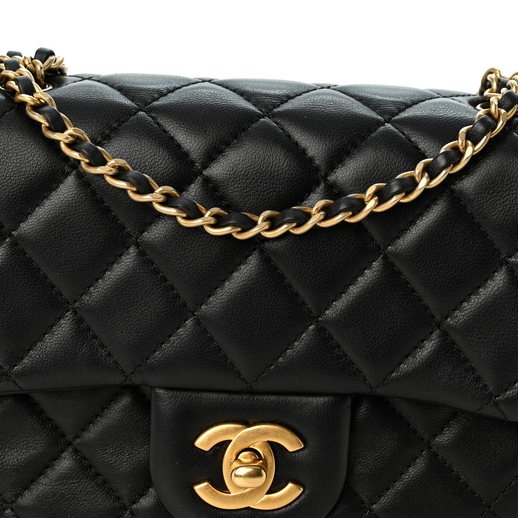 Lambskin Quilted Mini Pearl Crush Flap Black