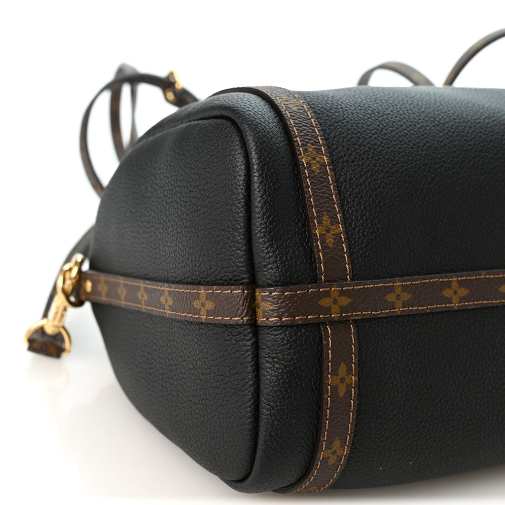 Calfskin Monogram Express PM Black