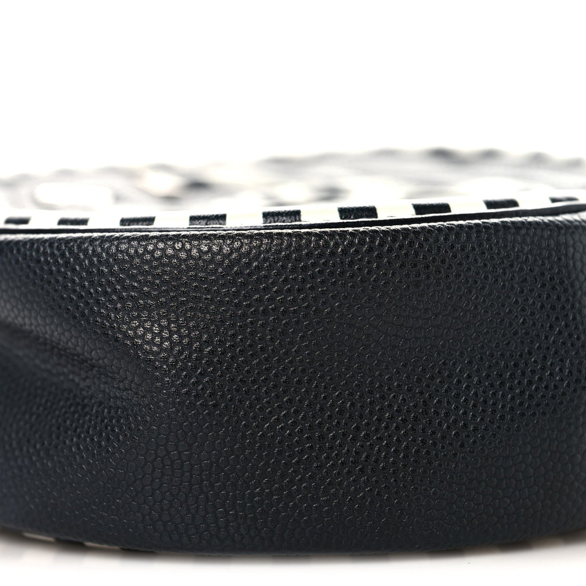 Caviar Quilted Filigree Round Clutch With Chain Black White