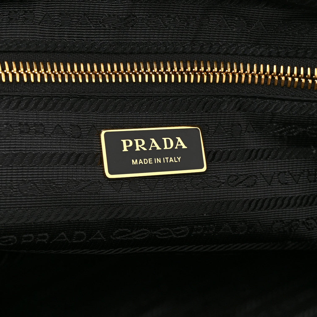 Re-Nylon Impunturato Saffiano Triangle Stitched Re-Edition 1995 Chaine Large Shoulder Bag Black