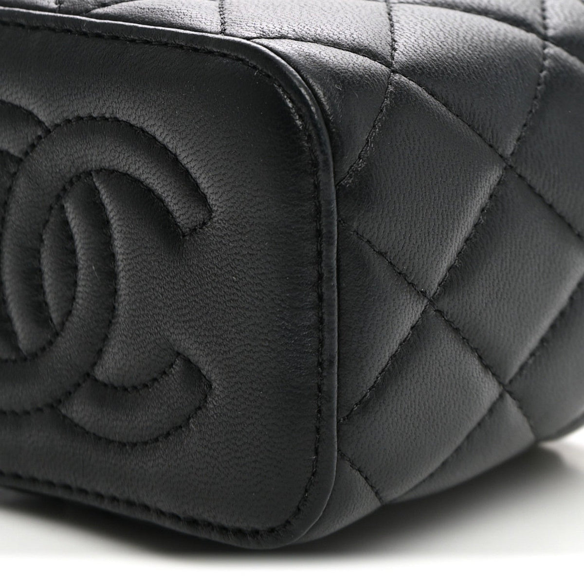 Lambskin Quilted Top Handle Mini Vanity Case With Chain Black