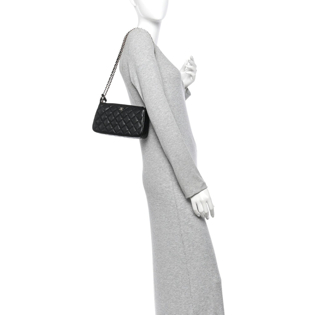 Caviar Quilted Purse With Chain Black