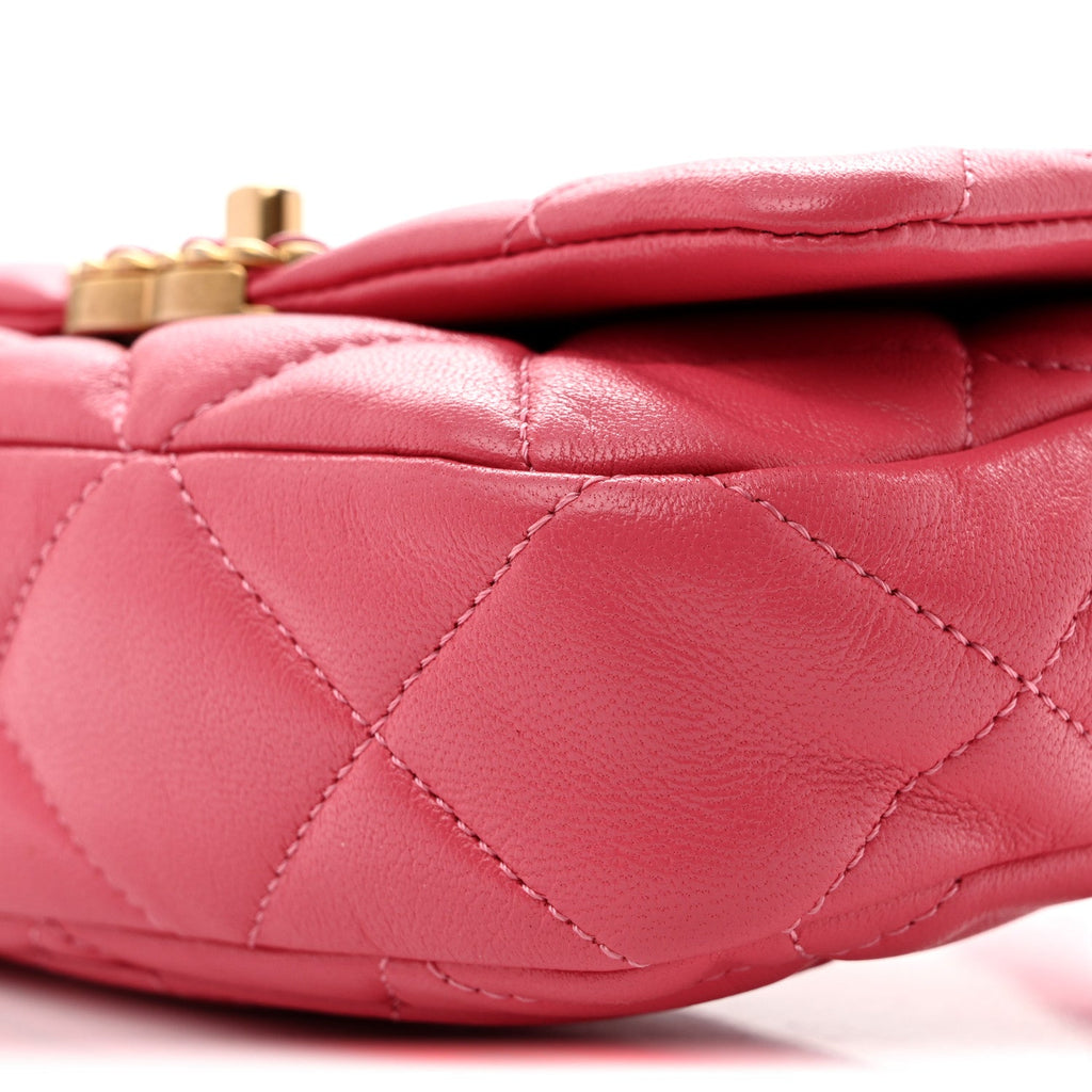 Lambskin Quilted Chanel 19 Waist Bag Pink