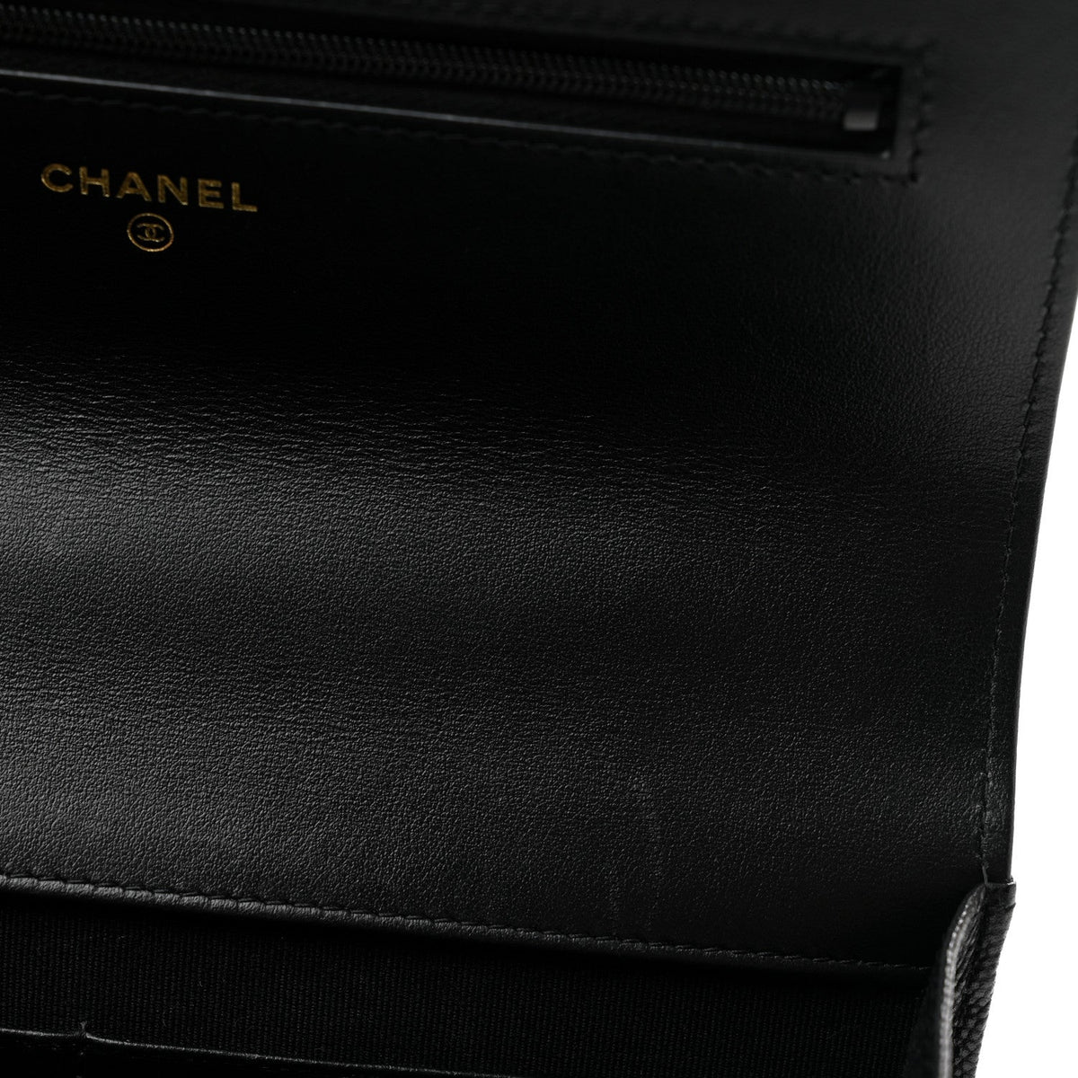 Shiny Caviar Quilted Pick Me Up Wallet On Chain WOC Black