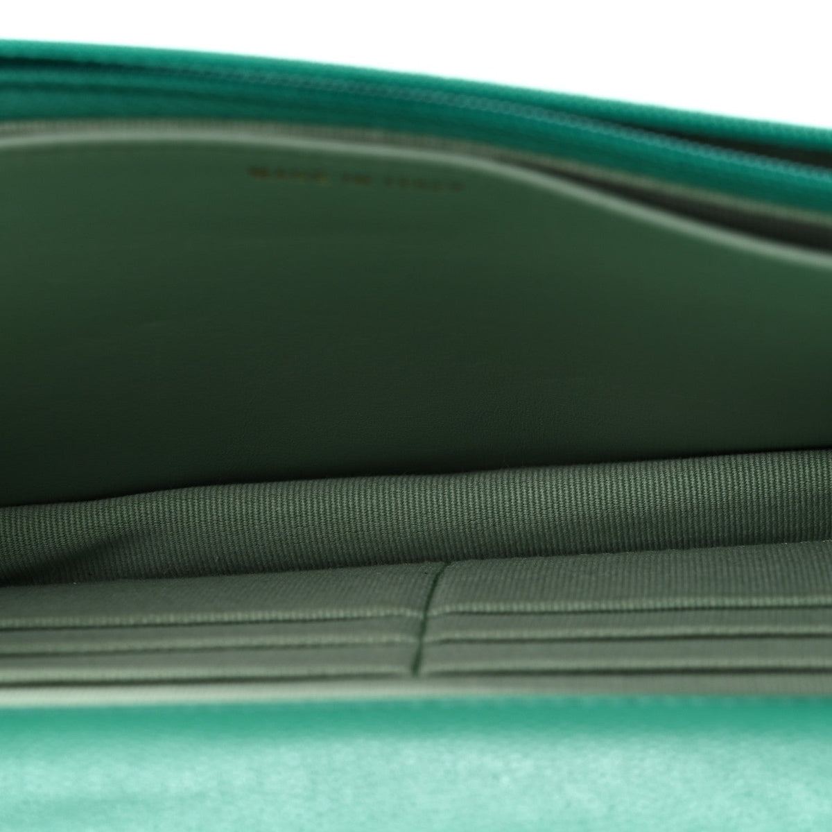 Caviar Quilted Perforated Metal CC Wallet on Chain WOC Green