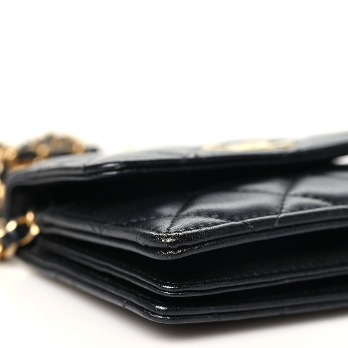 Lambskin Quilted Pearl Crown Clutch With Chain Black