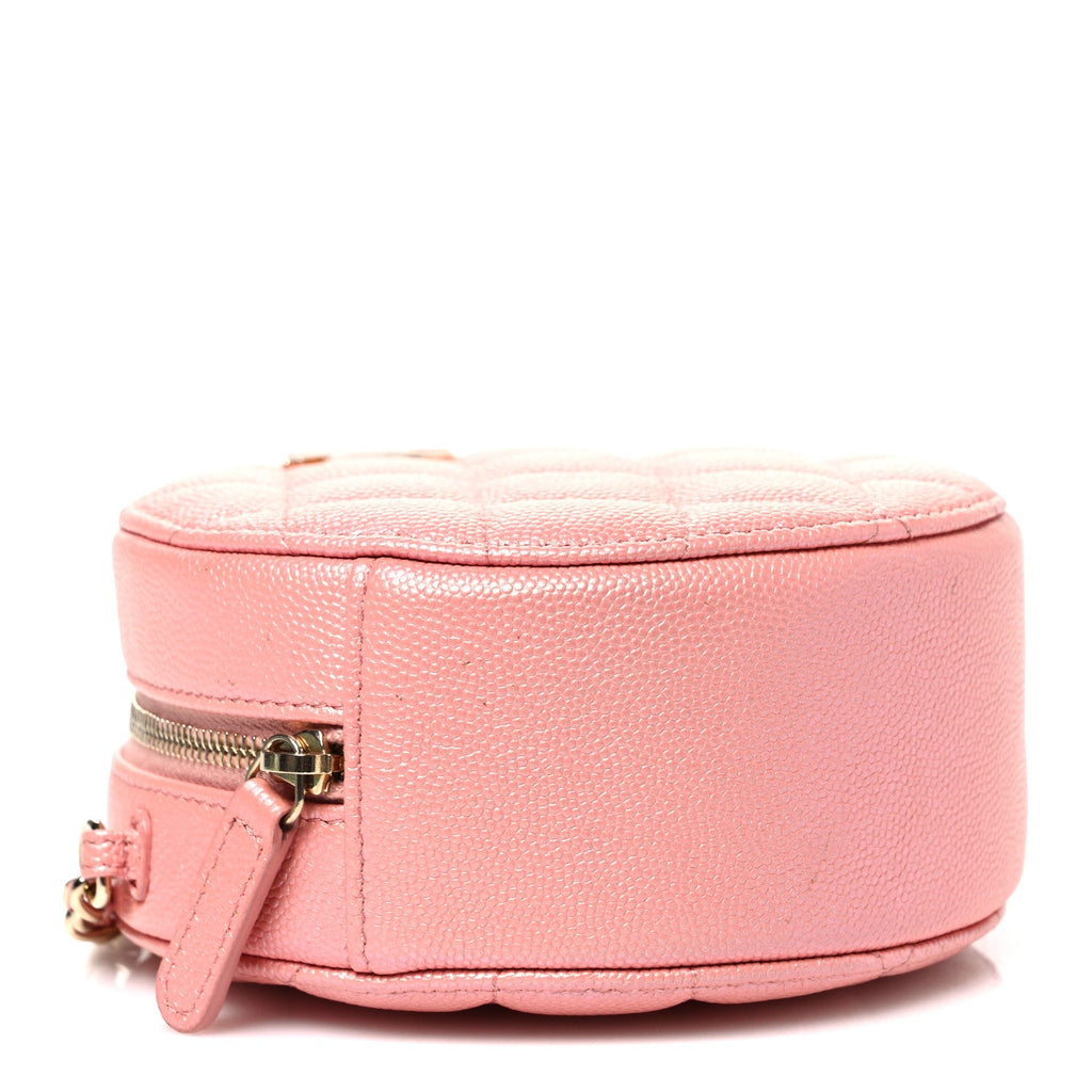 Iridescent Caviar Resin Quilted Round Clutch With Chain Pink
