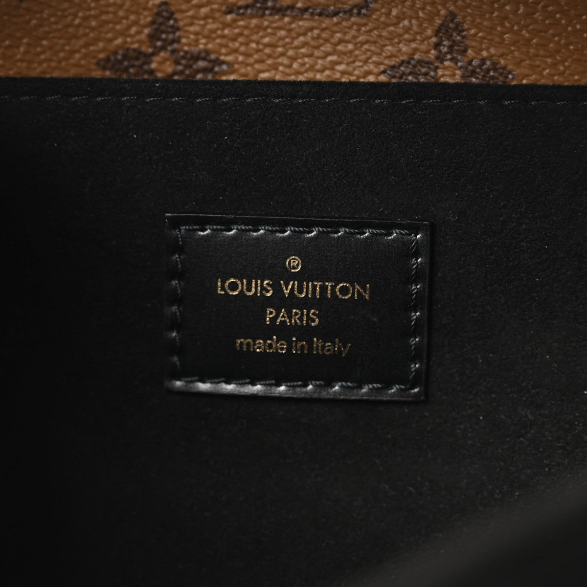 Reverse Monogram Pochette Metis